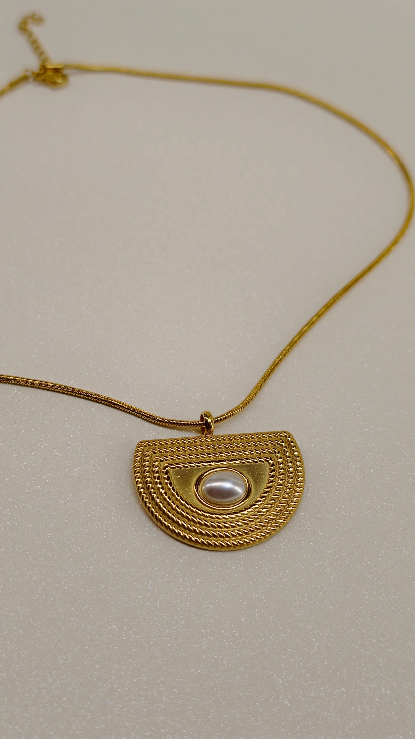 Collier Vénézuela acier inoxydable